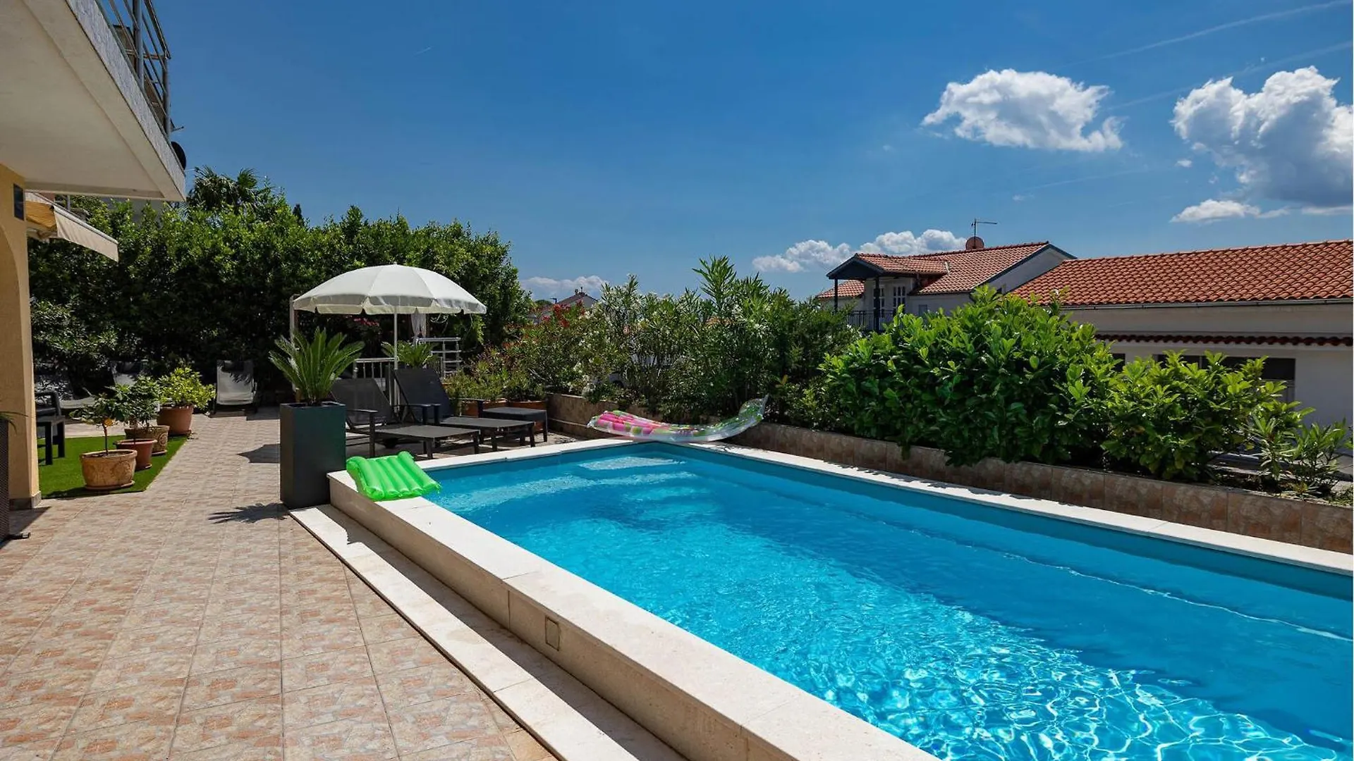 Nice Apartment In Dramalj With Wifi